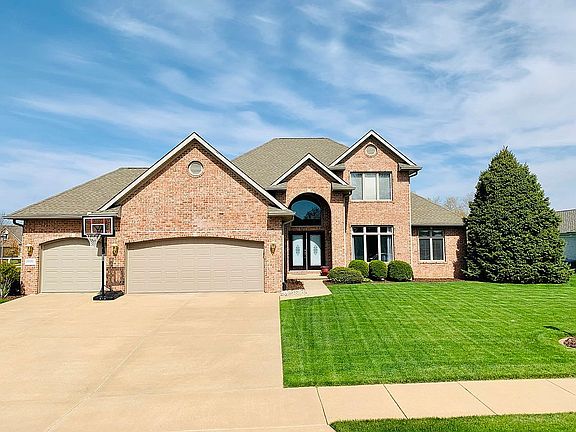 2nd image of 10503 N Dahlia Ct