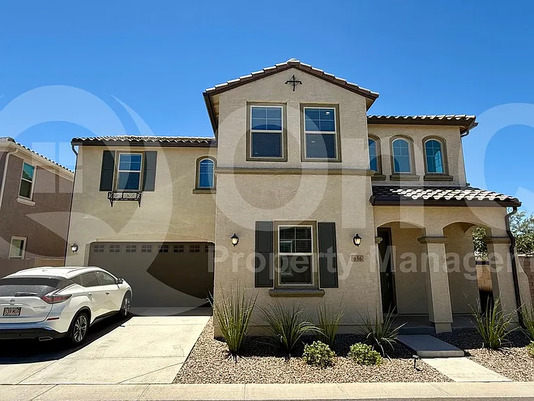 636 S Jacana Ln — Photo 1