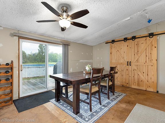 5th image of 7544 Ravenswood Rd