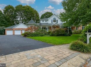 5 Clemens Cir, Lancaster, PA 17602