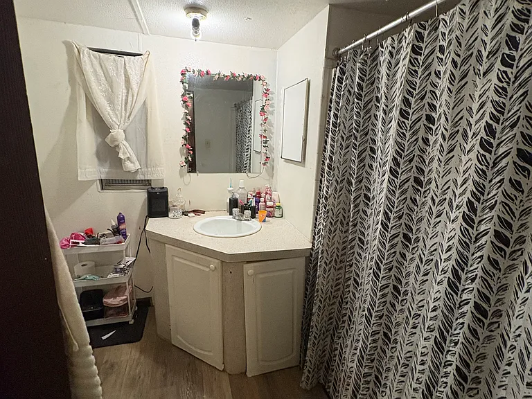 6101 Beggs Rd #14 — Photo 3