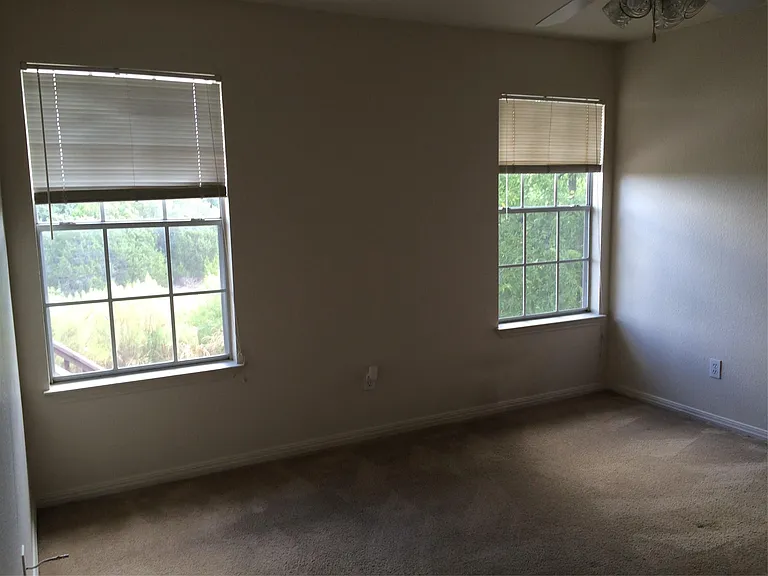 3003C Whisper Oaks Ln #C — Photo 14