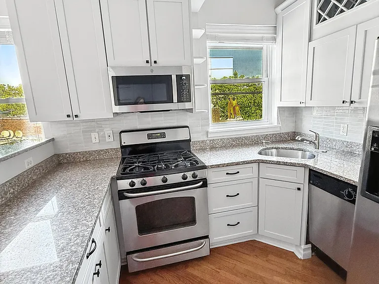 510 Palisade Ave #4L — Photo 5