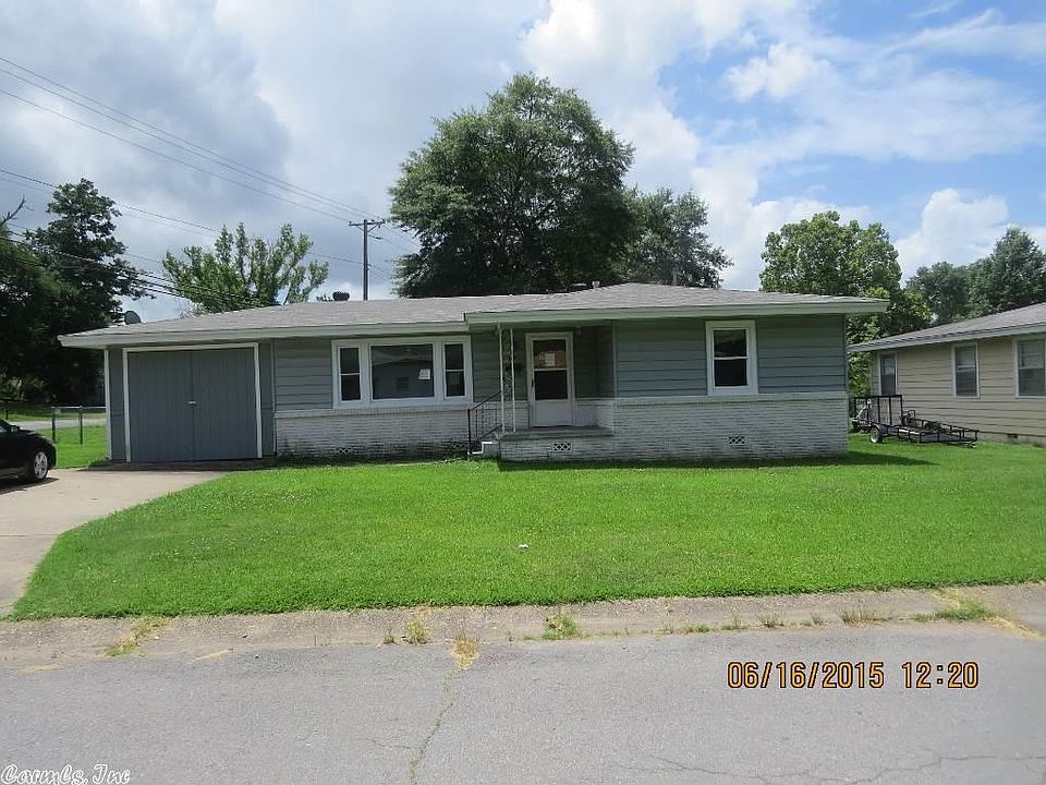 1st image of 126 Farmere Cir