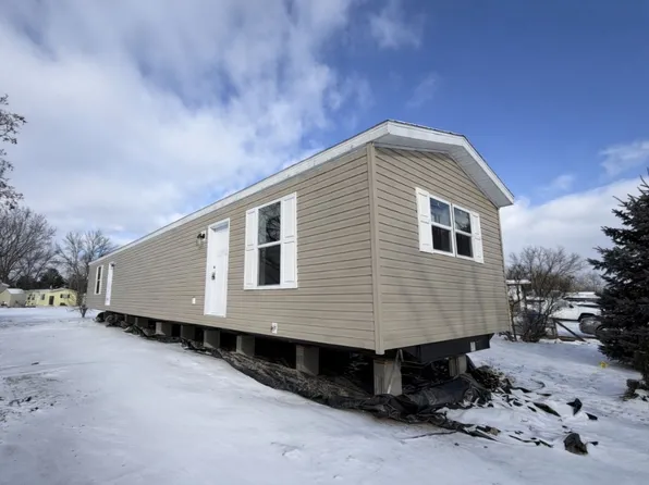 888 E Shady Lane Site #203, Neenah, WI 54956