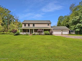 122 Po Box, Lake Winola, PA 18625