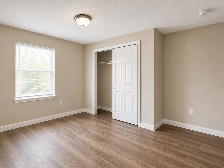 1110 Bates Ave #202 — Photo 8