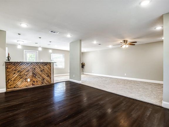 3rd image of 10965 Park Oak Cir