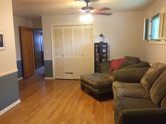 living room/ dining room