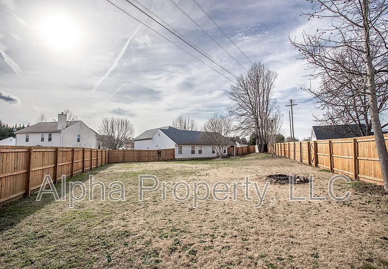 15 Avalon Ct — Photo 22