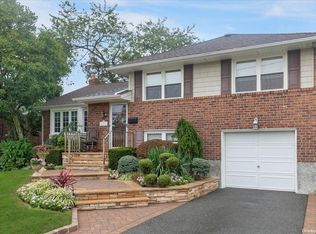 1121 Lawrence Rd, North Bellmore, NY 11710