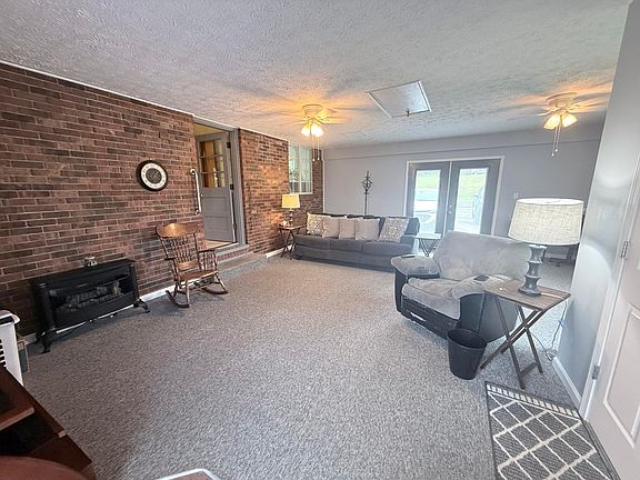 5th image of 27 Poplar Ln