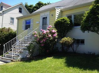 92 Valley Rd, White Plains, NY 10604