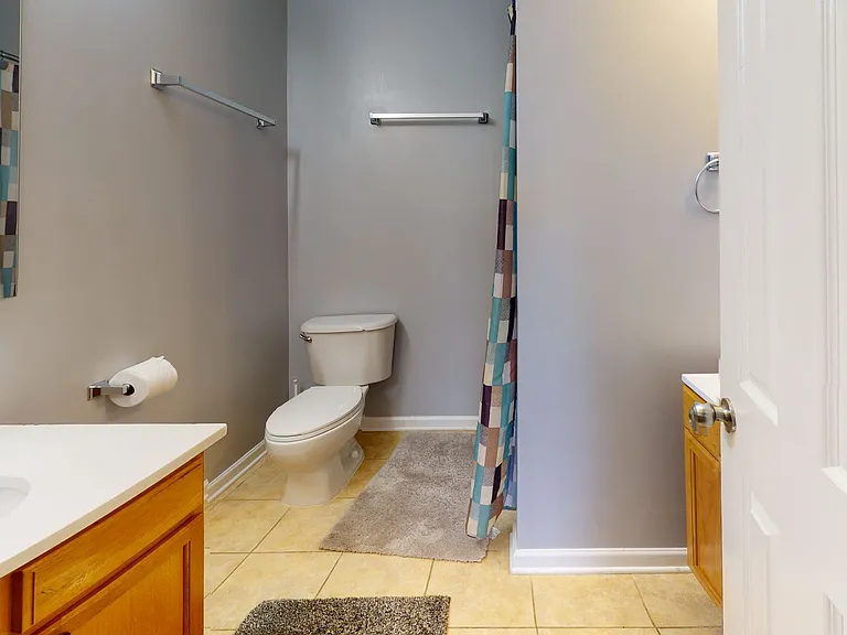 11239 Walland Ln — Photo 4