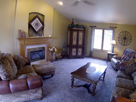 4th image of 1394 Castle Rock Ct