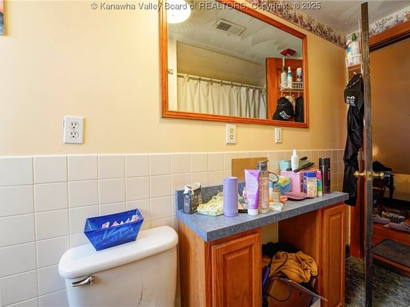 charleston-west-virginia-244529180 picture