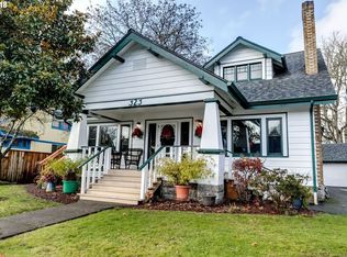 323 N 9th St, Cottage Grove, OR 97424