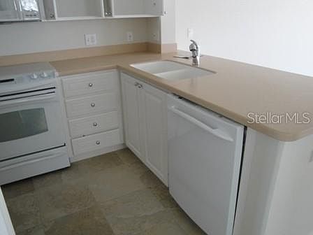 5th image of 8537 Insular Ln