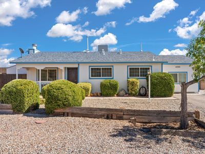4595 Platinum Dr NE, Rio Rancho, NM, 87124
