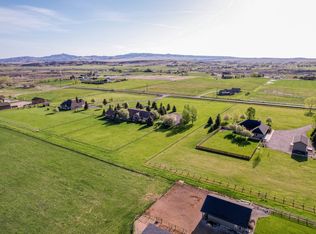 33 Road 3dx, Cody, WY 82414