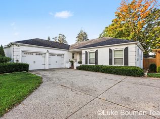 7747 Park Lane Ave, Jenison, MI 49428