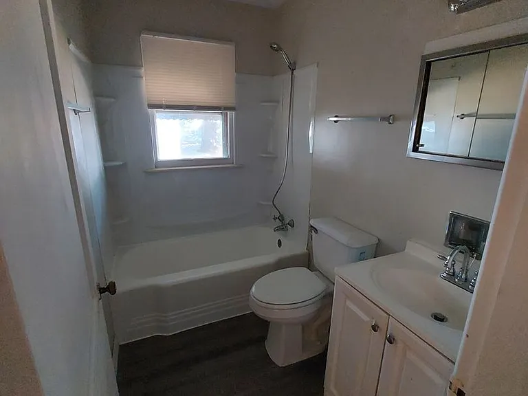 3025 Washington Ave — Photo 7