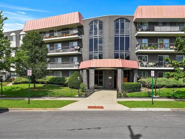 4840 Foster St APT 109, Skokie, IL 60077