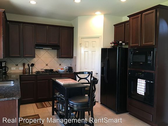 5th image of 1609 Greenside Dr