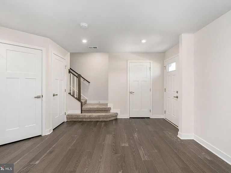 1000 Alum Spring Rd — Photo 4