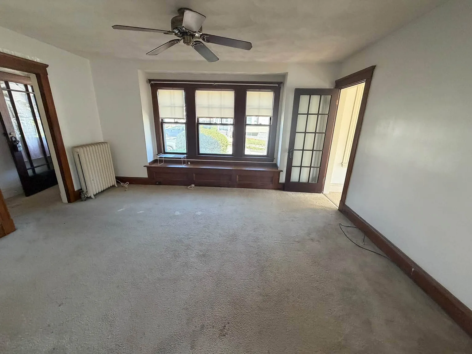 2 bed, 999 sqft, $2,450 — Photo 3