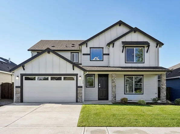 755 NW 29th St, Battle Ground, WA 98604