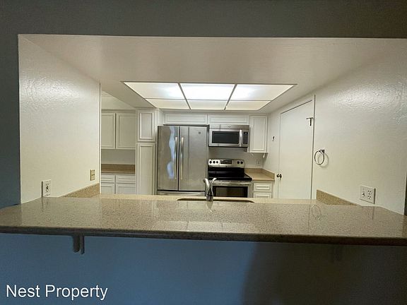 3rd image of 58 El Camino Real APT 205