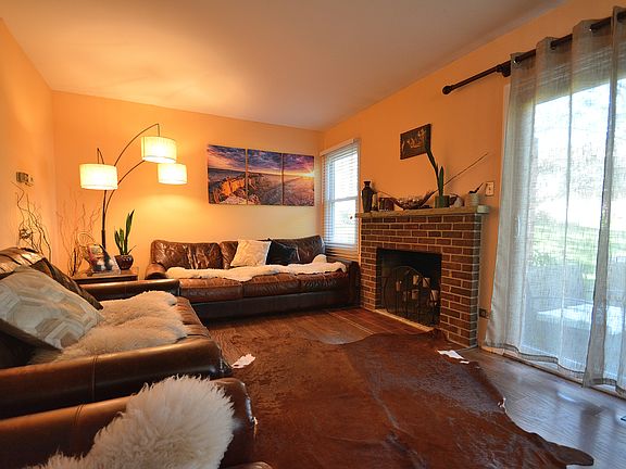4th image of 2685 College Hill Cir #0