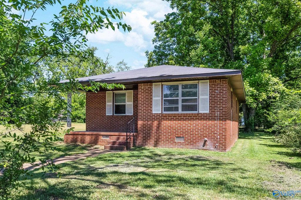 1616 Chestnut St SE, Decatur, AL - View 2