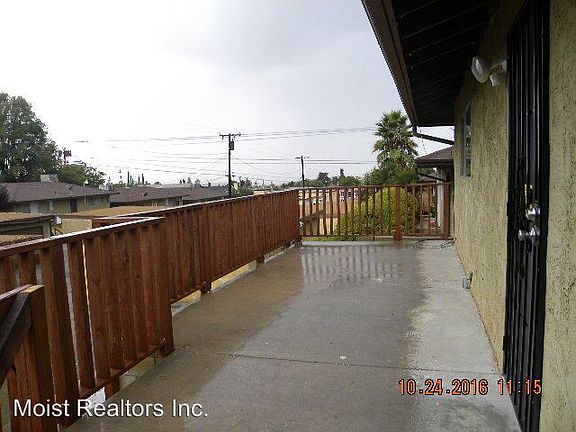 2nd image of 35375 Acacia St