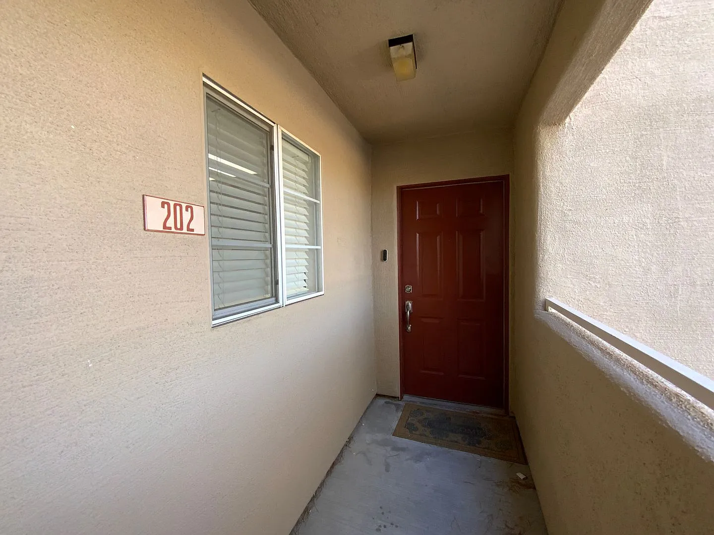 2 Bed, 2 Bath, Condo with Pools, Fitness Center & Balcony located in Las Vegas, Nevada. — Photo 3