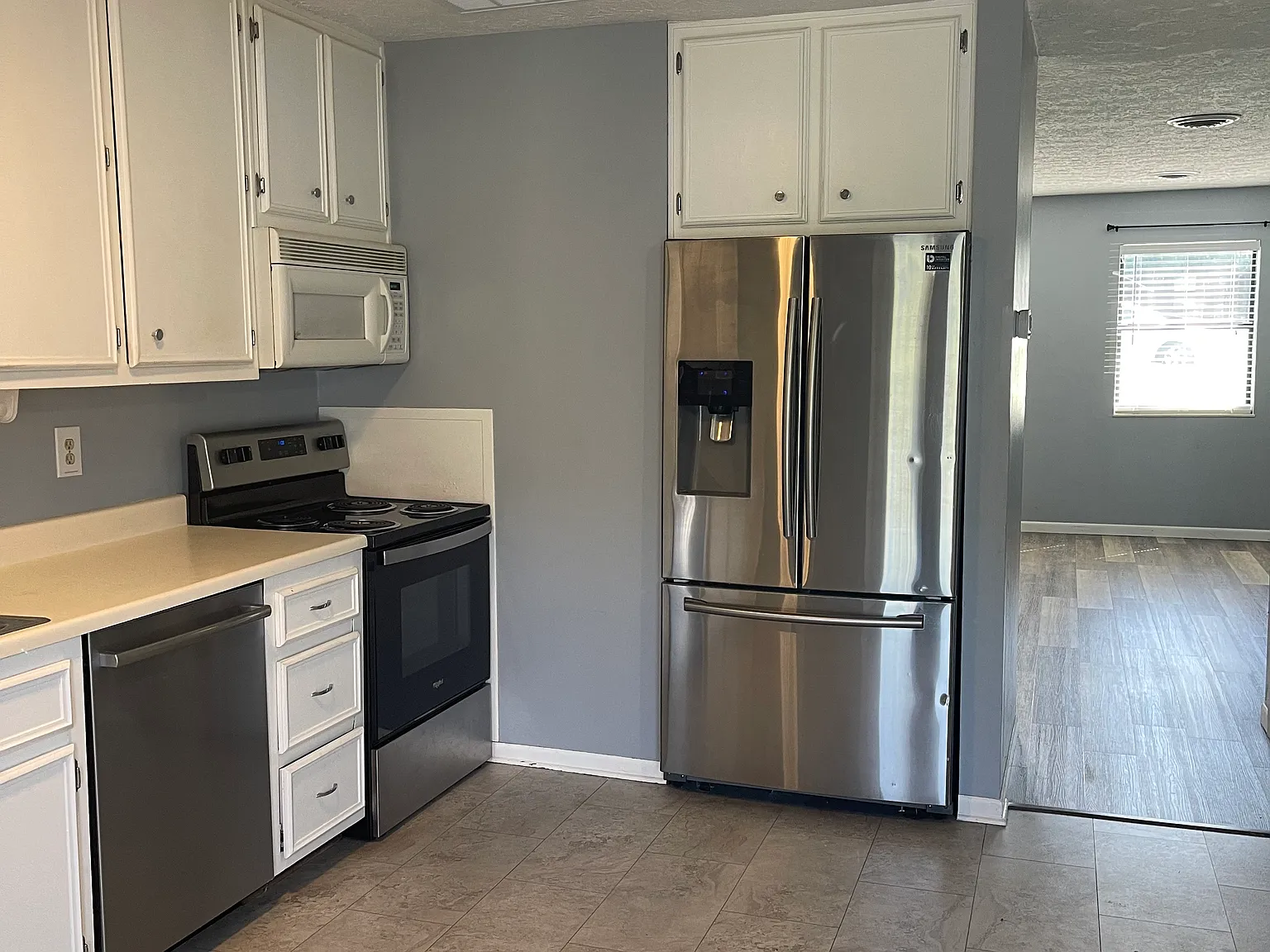 2 bed, 1.5 bath, 1152 sqft, $1,400 — Photo 4