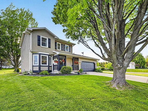 3rd image of 3767 Caribou Road Road