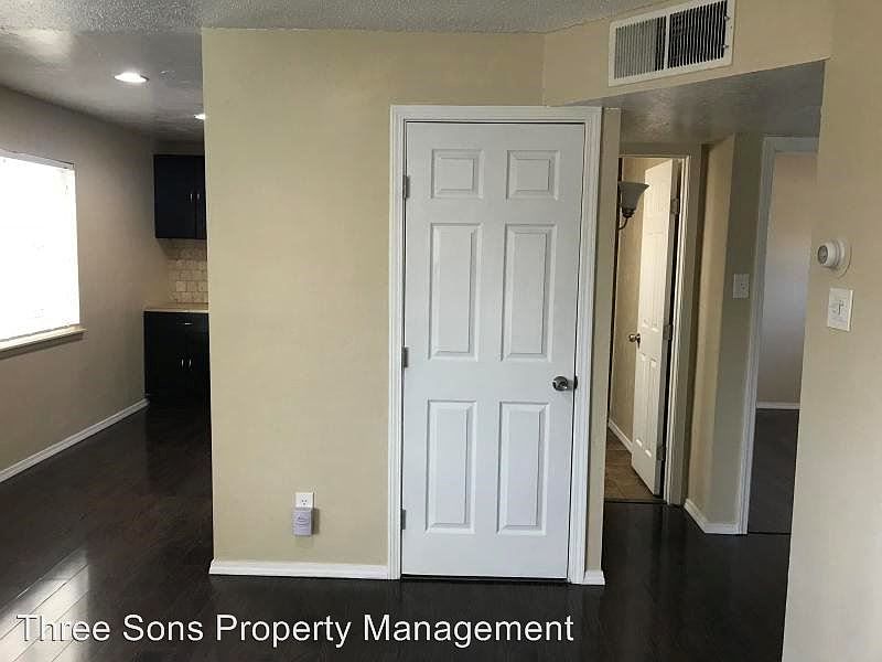 1st image of 3916 Ortiz Ct NE APT C