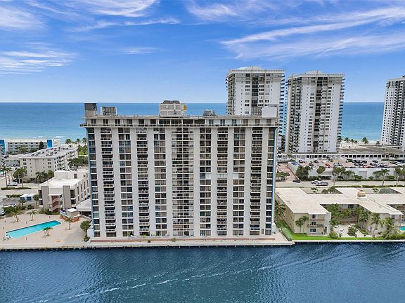 5th image of 1600 S Ocean Drive #9D