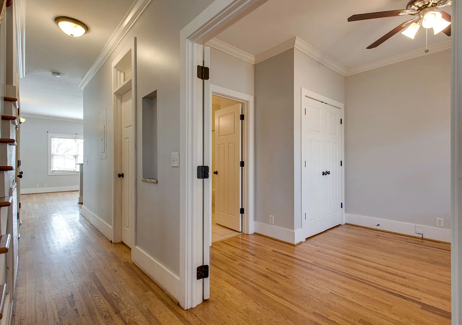 Adorable townhome on one of the best streets in the Nations! — Photo 3
