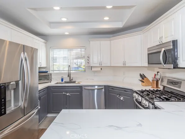 24405 Hillsdale Ave #11, Laguna Hills, CA 92653