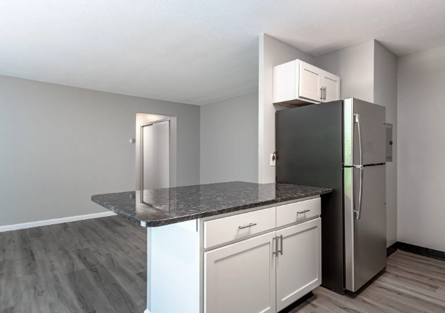 A FRESH START AT PARK HOUSE APARTMENTS! — Photo 3