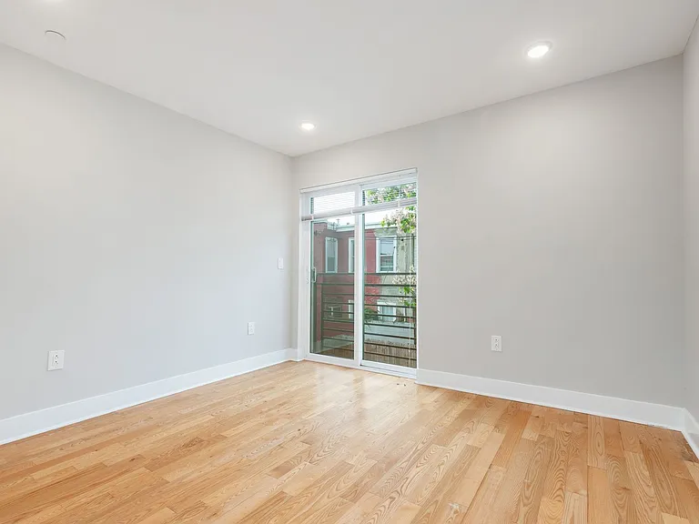 2521 Cecil B Moore — Photo 20