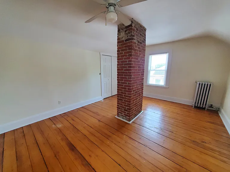22 Eastburn St — Photo 14
