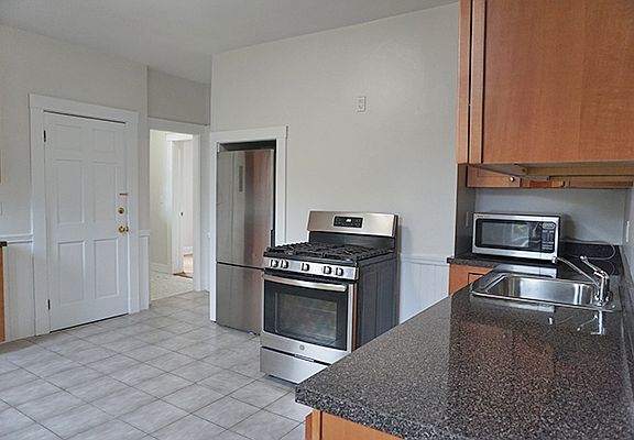 5th image of 56 Oxford St #58-2