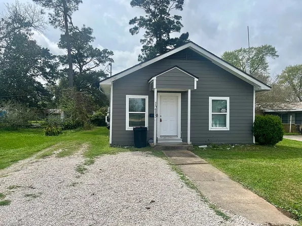 1213 Johnson Ave, Port Neches, TX 77651