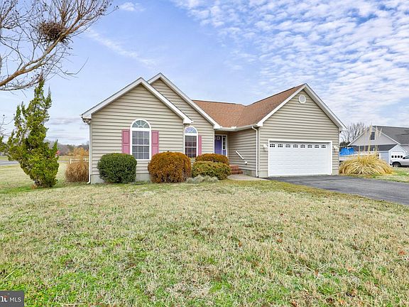 2nd image of 32093 Judiths Ln