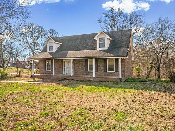 5th image of 423 Warren Cir