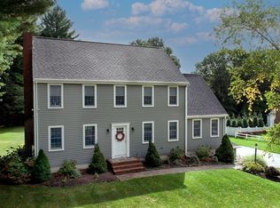 70 Ledgewood Dr, Bridgewater, MA 02324